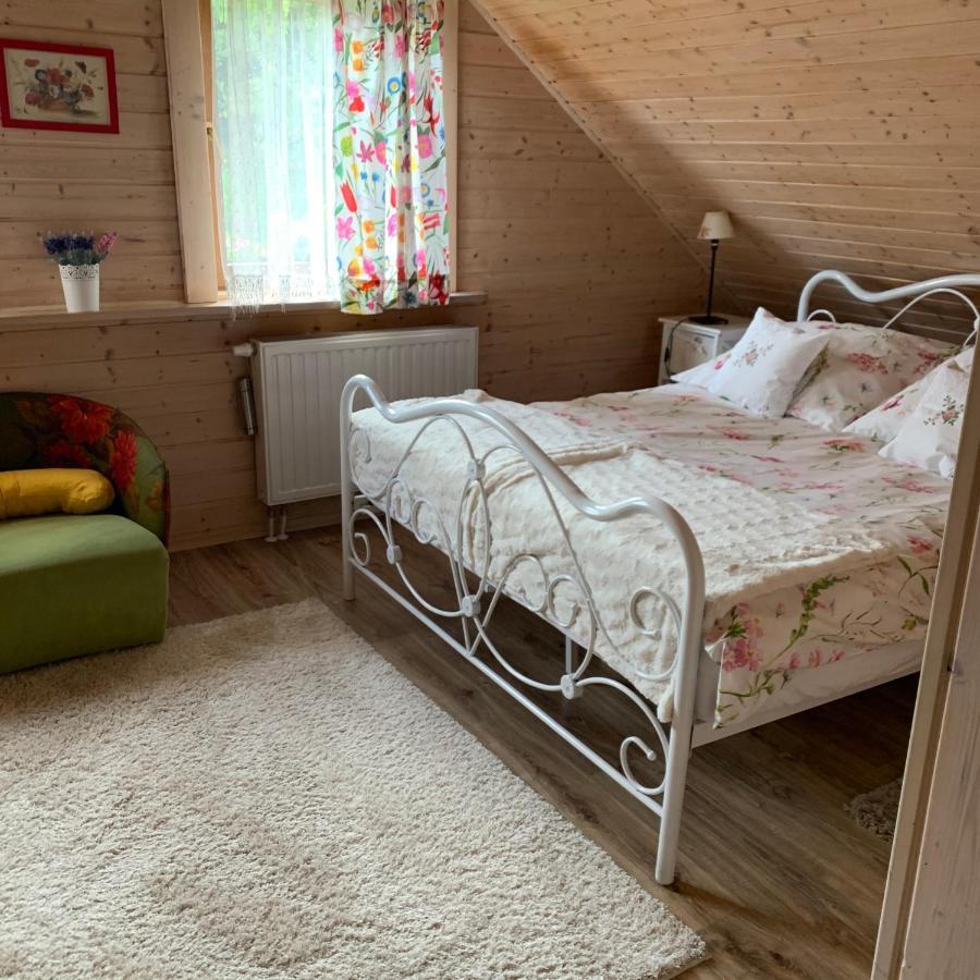 Udany Weekend Apartman Ustrzyki Dolne Kültér fotó
