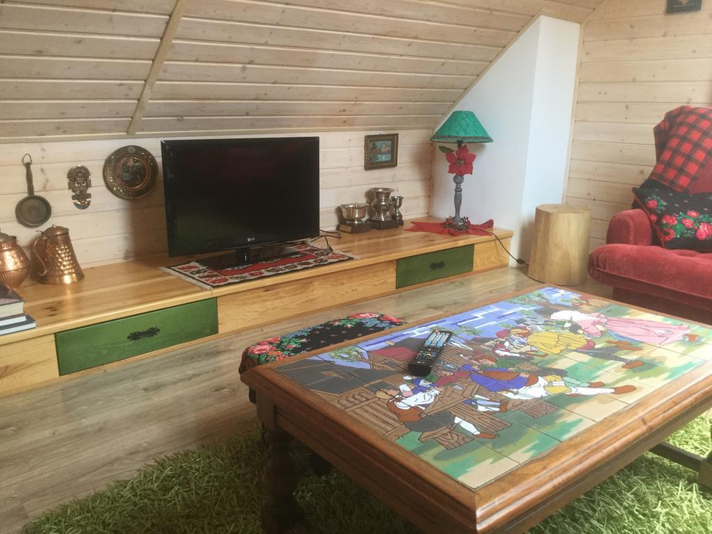 Udany Weekend Apartman Ustrzyki Dolne Kültér fotó